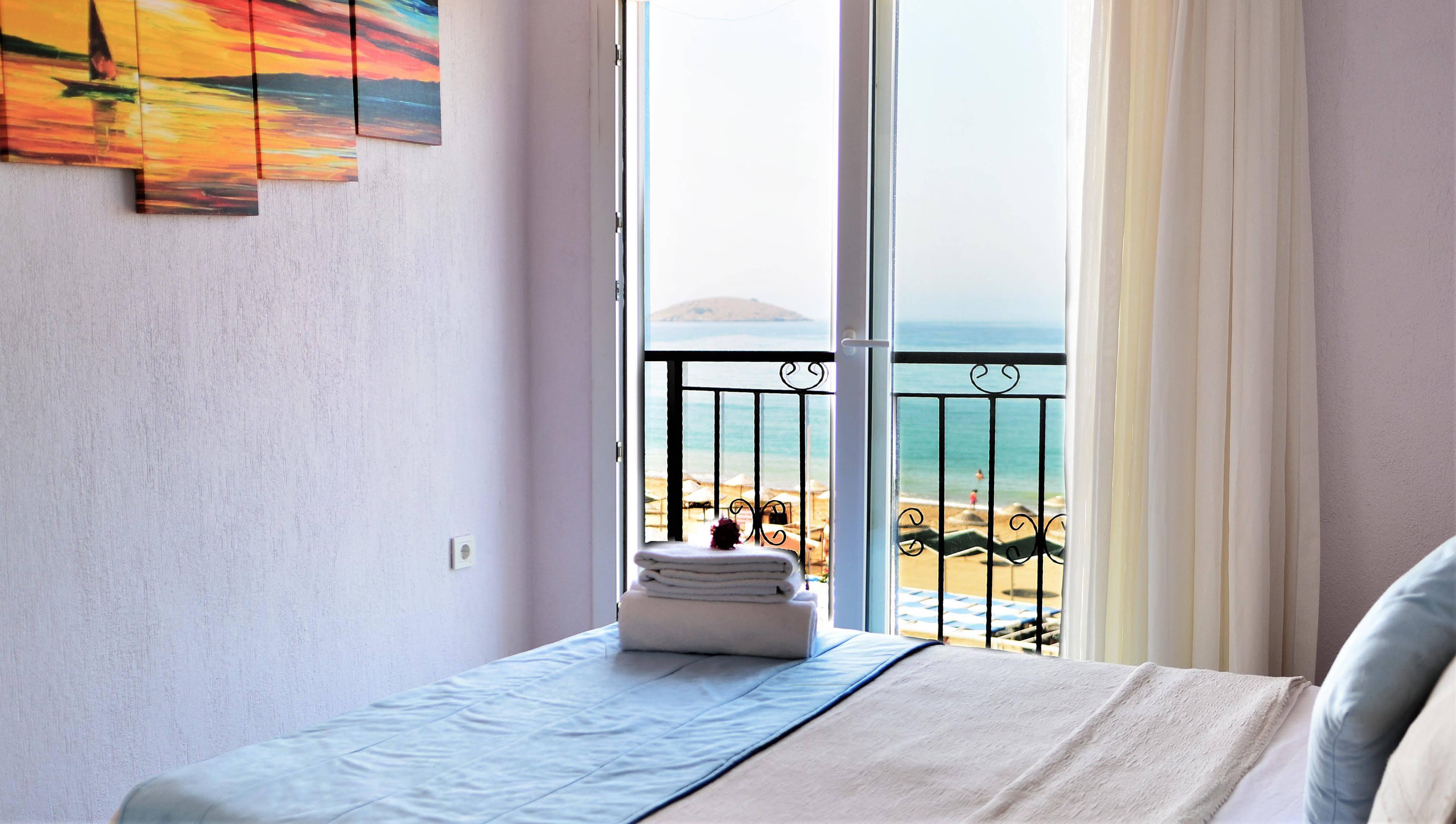Gumuldur Mavi Deniz Hotel Экстерьер фото